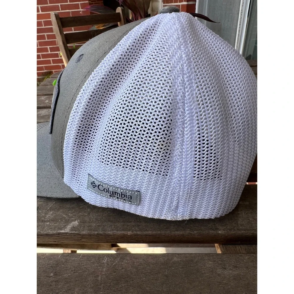Columbia PFG Mesh Snapback Hat Kids Grey White Performance Fishing Gear Cap